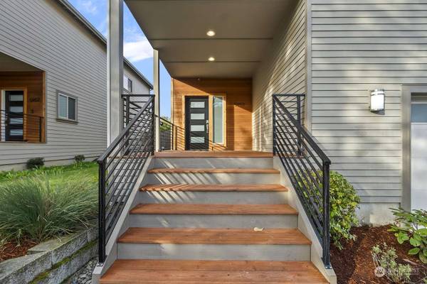5953 17th AVE SW, Seattle, WA 98106