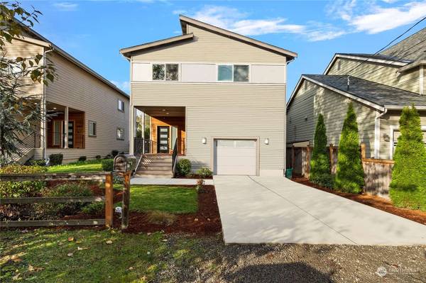 5953 17th AVE SW, Seattle, WA 98106