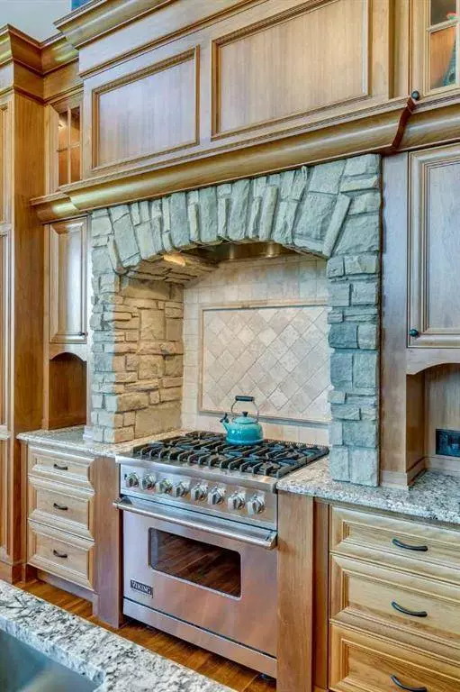 17 Mountain Glen Close, Rural Rocky View County, AB T4C 0G6