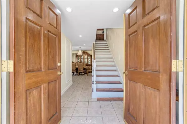 11443 Caern AVE, Tujunga, CA 91042