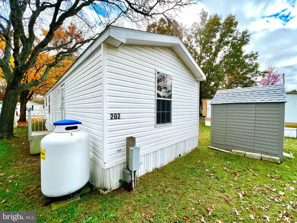 2528 TILTON RD ##202 OREGON AVE, Egg Harbor Township, NJ 08234