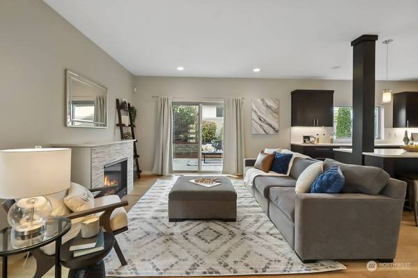 5953 17th AVE SW, Seattle, WA 98106