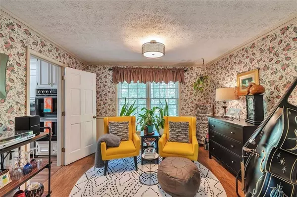 19 BURNT CREEK CT SW, Lilburn, GA 30047