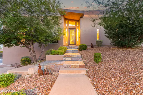 15613 E RICHWOOD Avenue, Fountain Hills, AZ 85268