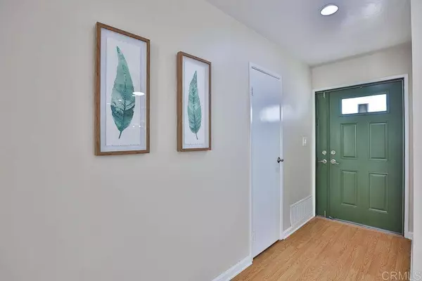 4585 Berwick Dr, San Diego, CA 92117