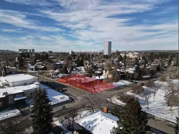 1303 21 ST NW, Calgary, AB T2N 2M1