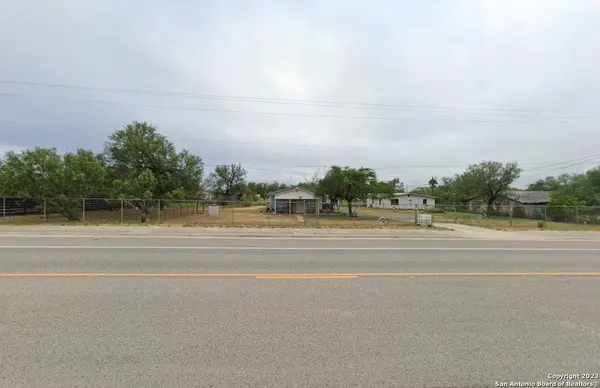 1808 Grand Ave, Big Wells, TX 78830