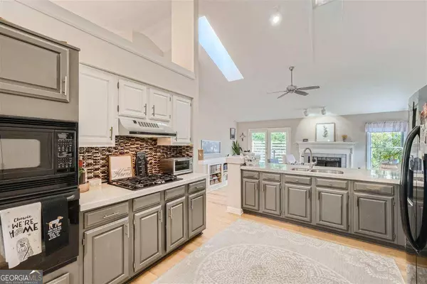 8515 Steeple Chase DR, Roswell, GA 30076