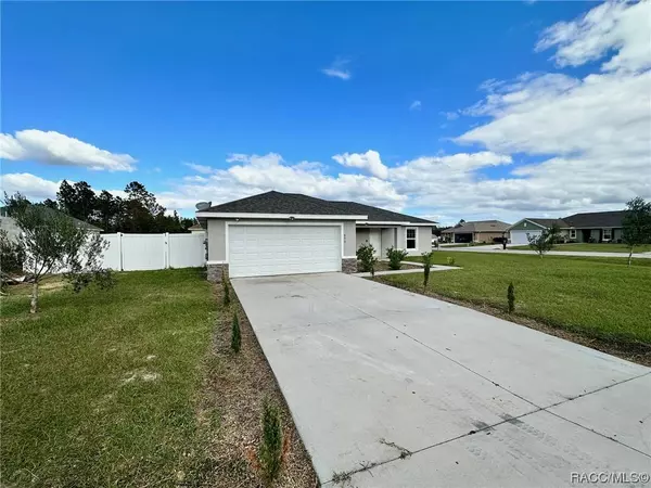 896 W Hallam DR, Citrus Springs, FL 34434