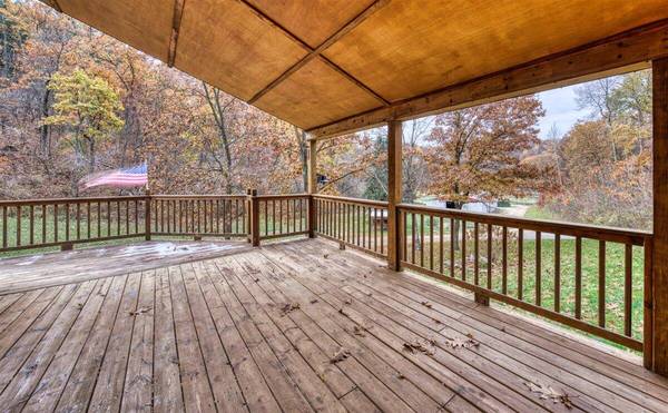 N7582 Skoy Coulee Rd, Farmington, WI 54644