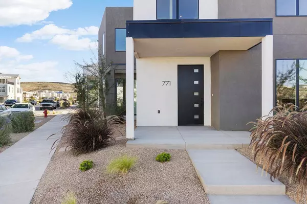 771 W Sapphire LN, St George, UT 84790