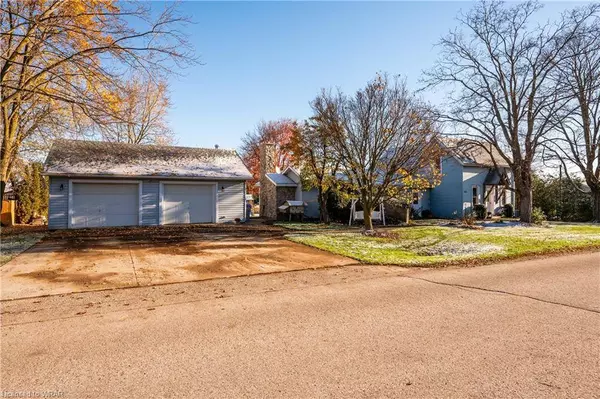 4092 Queen Street, Millbank, ON N0K 1L0