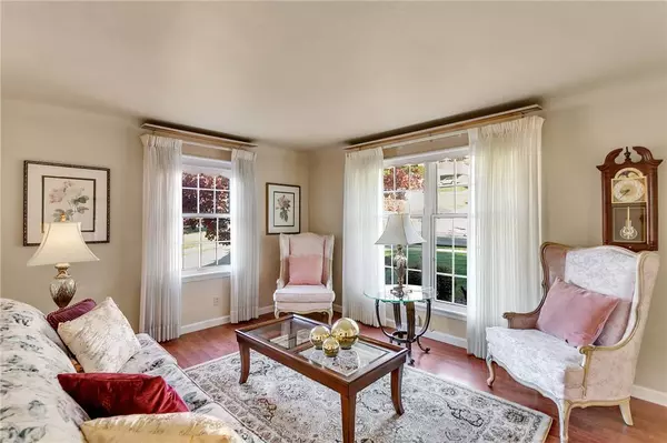 192 E Gilmore Ave, Trafford, PA 15085