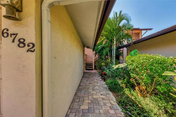 6782 SCHOONER BAY CIR #6782, Sarasota, FL 34231