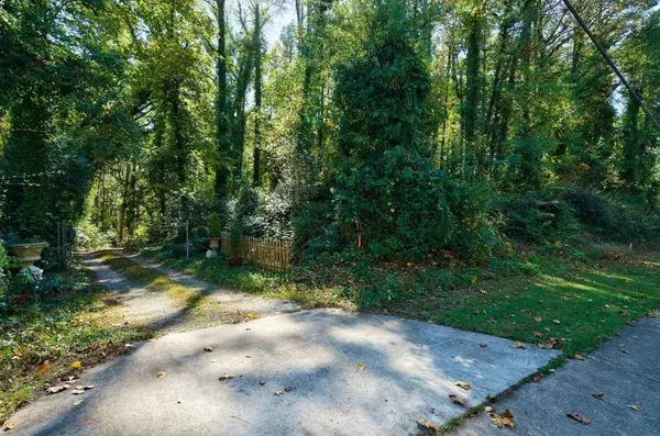 9505 Coleman RD, Roswell, GA 30075