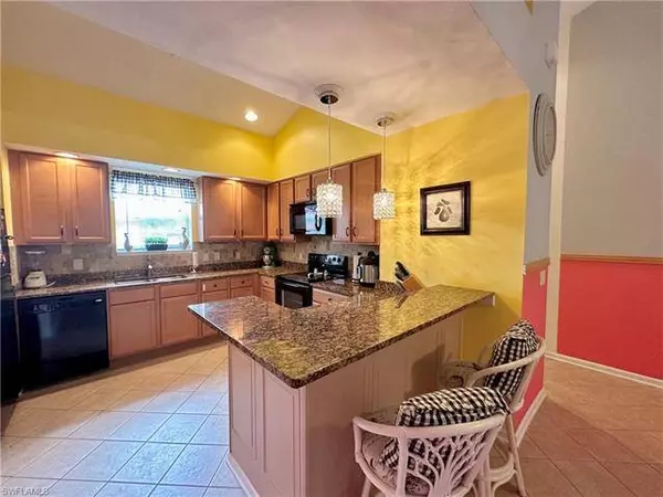 10046 Via Colomba CIR #203, Fort Myers, FL 33966