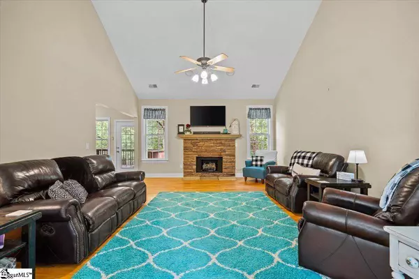 15 King Eider Way, Taylors, SC 29687