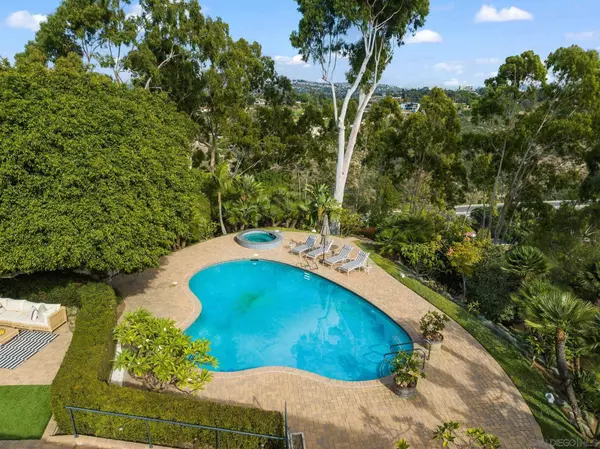 4351 Ridgeway Dr, San Diego, CA 92116