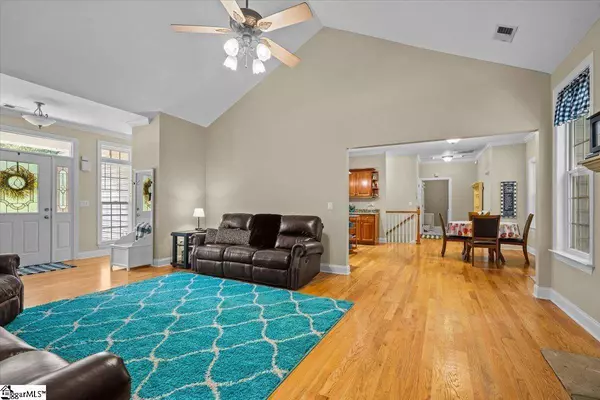 15 King Eider Way, Taylors, SC 29687