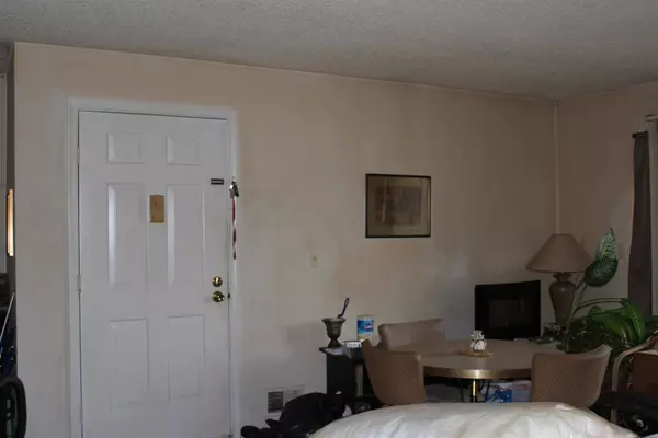 110 Federal Ct Ct, Galloway Township, NJ 08205