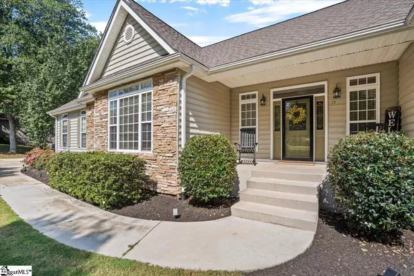 15 King Eider Way, Taylors, SC 29687