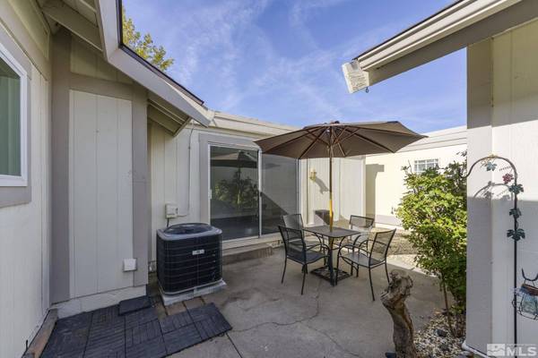 1204 Laredo Ct, Reno, NV 89509