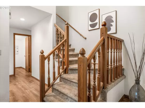 4737 SE VIEW ACRES RD, Milwaukie, OR 97267