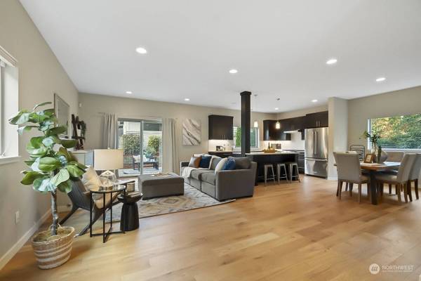 5953 17th AVE SW, Seattle, WA 98106