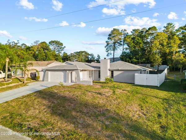 13350 Twin Lake Avenue, Spring Hill, FL 34609