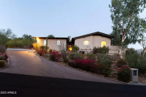 7347 N Red Ledge Drive, Paradise Valley, AZ 85253