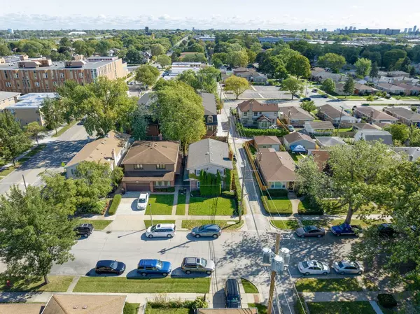 7549 Keystone Avenue, Skokie, IL 60076