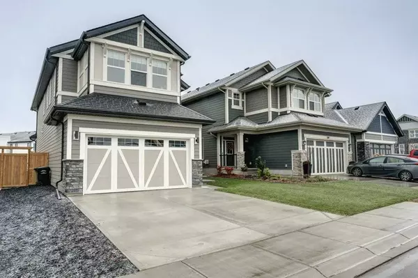 Magnolia Hts SE, Calgary, AB T3M