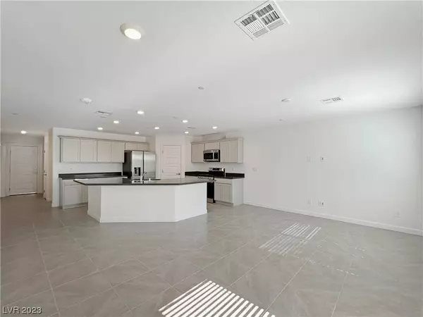 4915 Chidlaw Avenue #3, Las Vegas, NV 89115
