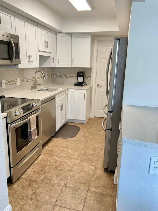 3217 40TH LN S #C, St Petersburg, FL 33711