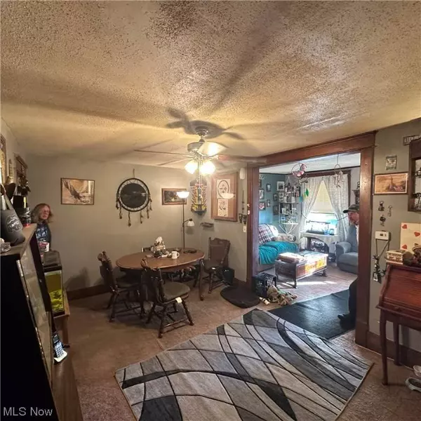 1221 Arnold AVE NW, Canton, OH 44703