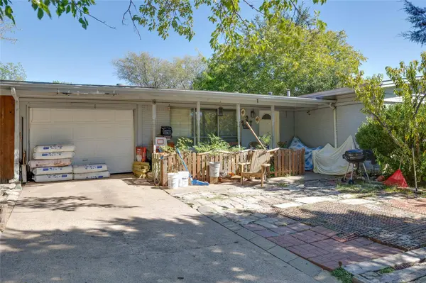 2313 Roberts Circle, Arlington, TX 76010