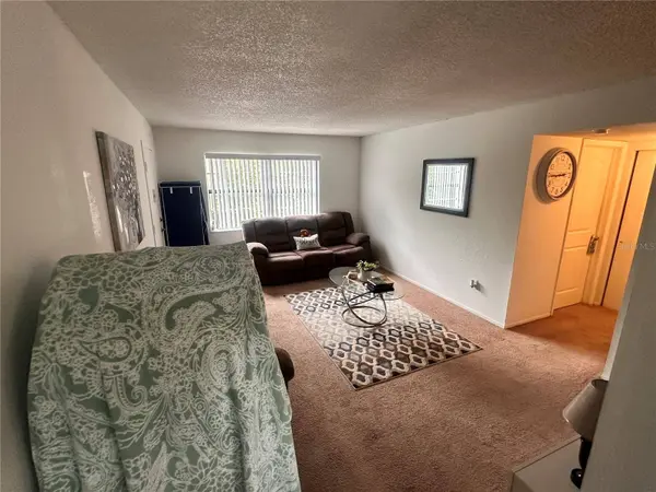 5325 CURRY FORD RD #D205, Orlando, FL 32812