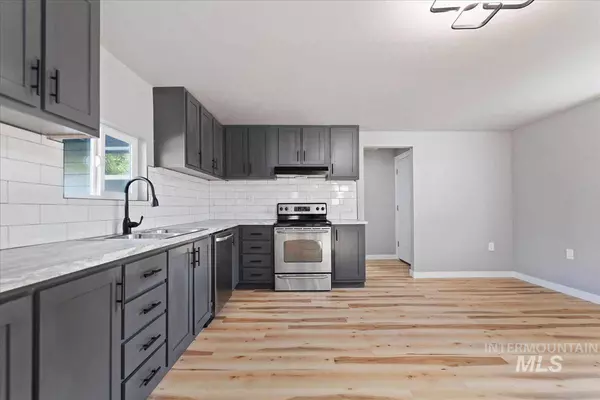 820 Williams Rd, Emmett, ID 83617