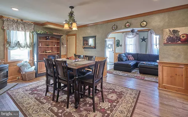 15 S MAIN ST, Perkasie, PA 18944