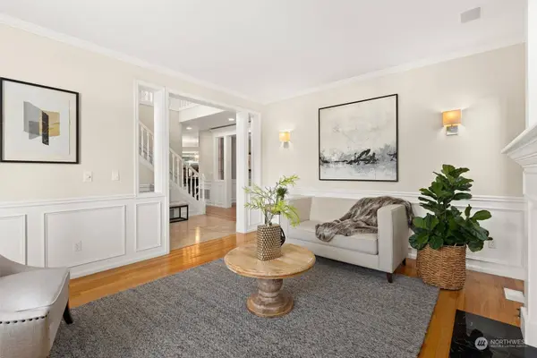 11000 172nd PL NE, Redmond, WA 98052