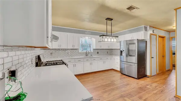 8224 FM 141, Dime Box, TX 77853