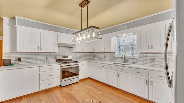 8224 FM 141, Dime Box, TX 77853