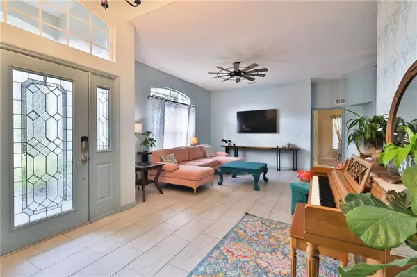 19 CLIFFSIDE DR, Ormond Beach, FL 32174