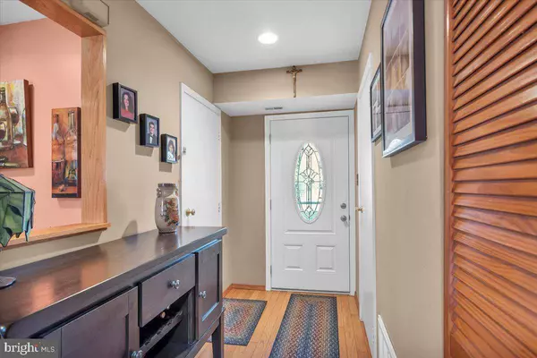 442 KELHAM CT, Mount Laurel, NJ 08054