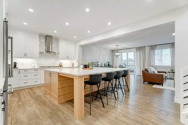 Magnolia Hts SE, Calgary, AB T3M