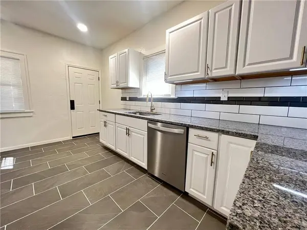 4323 Benton BLVD, Kansas City, MO 64130