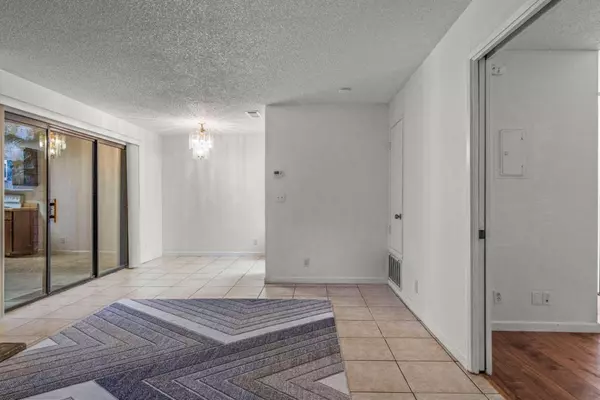 5711 Makati CIR B, San Jose, CA 95123