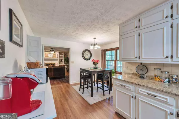 19 BURNT CREEK CT SW, Lilburn, GA 30047