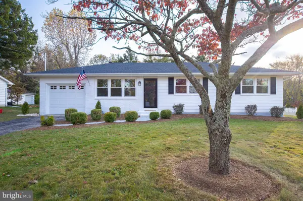 1405 E WALNUT RD, Vineland, NJ 08361