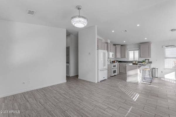 650 N HAWES Road #3204, Mesa, AZ 85207